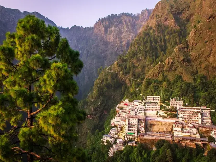 Vaishno Devi Tour with Tranquil Kashmir