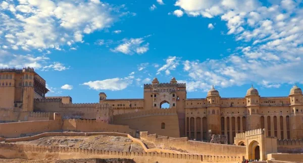 Cultural and Heritage Tour of India consider tourist as God where in Hindi, there is an axiom9