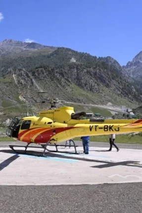 Amarnath Yatra by Helicopter from Pahalgam