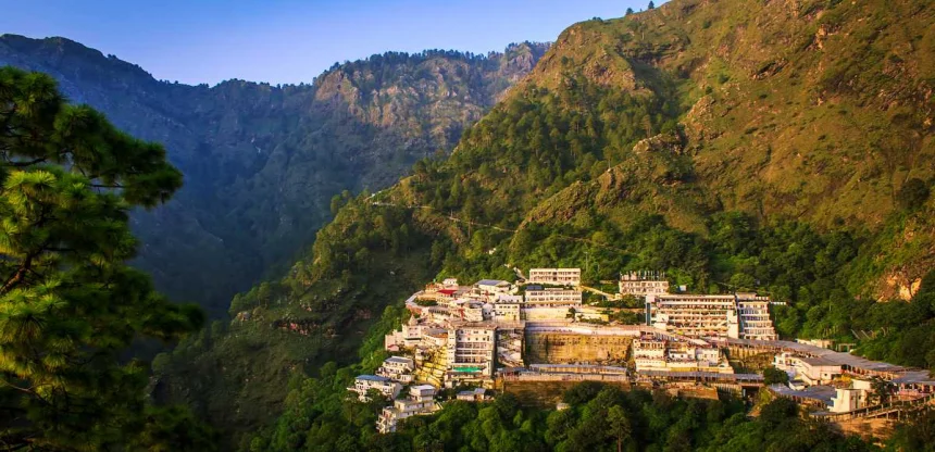 Vaishno Devi Tour with Tranquil Kashmir